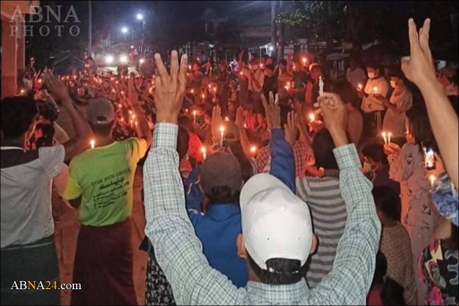  ပုသိမ္တြင္ ၿငိမ္းခ်မ္းစြာ ဆႏၵထုတ္ေဖာ္ သည့္ ညသပိတ္ ကို အၾကမ္းဖက္ ပစ္ခတ္လူစုခြဲ