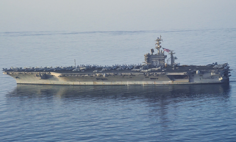 Учения американского авианосца USS Eisenhower (Эйзенхауэр) с Грецией для поддержания боевой готовности
