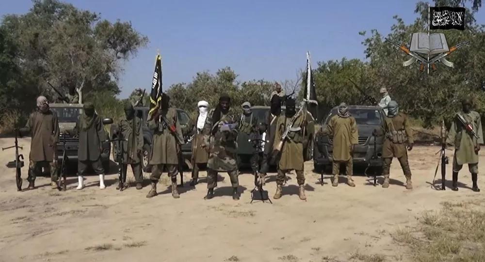 Homens armados sequestram professores e alunos na Nigéria