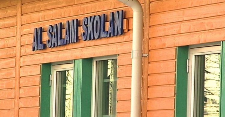 “Dos desconocidos prendieron fuego a una escuela privada para musulmanes en Suecia” 