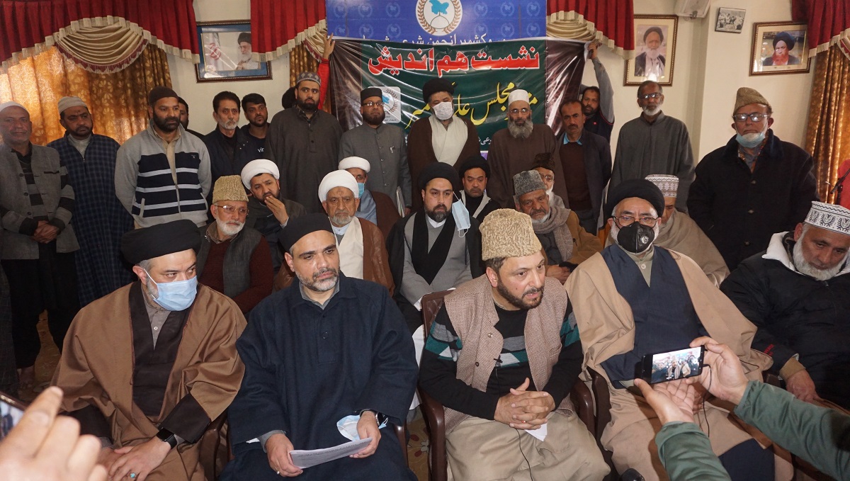 آغا سید حسن کی رہائش گاہ پر متحدہ مجلس علماء کا ہنگامی اجلاس