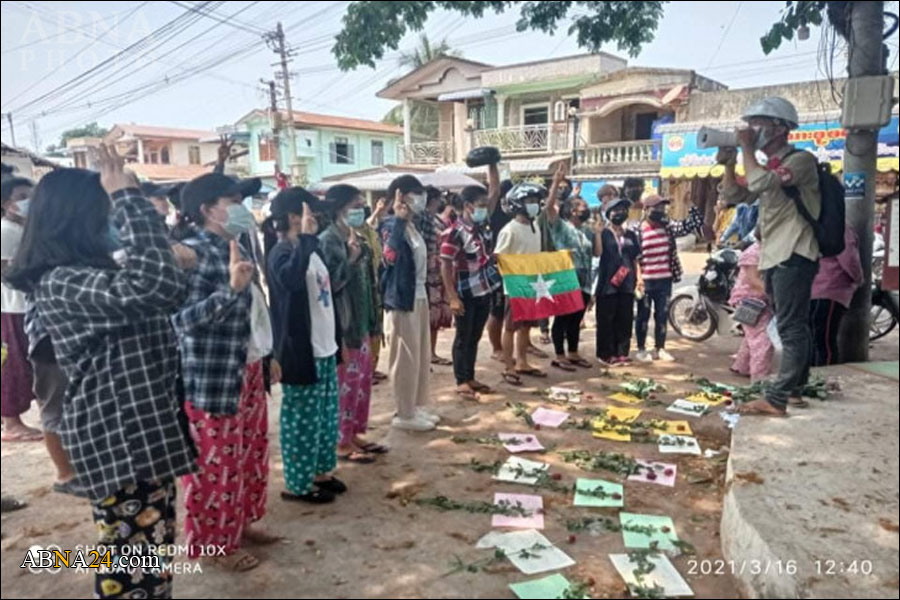 ေမာ္လၿမိဳင္တြင္ ေျပာက္က်ား သပိတ္ ဆက္လက္ ဆႏၵျပ