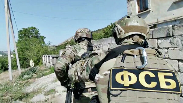 Несколько сторонников украинских радикалов в двух городах задержали