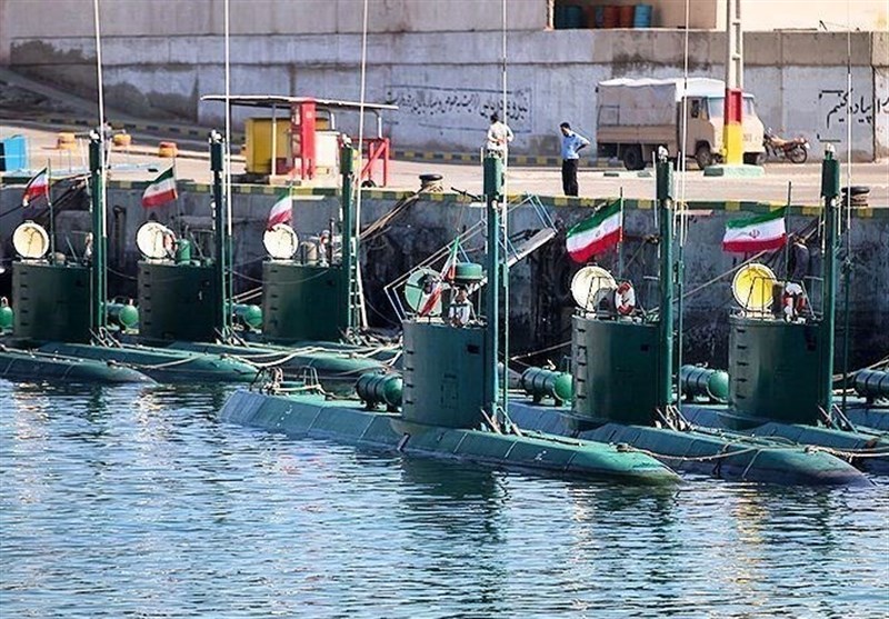 إيران تبدأ بناء غواصات للحرس الثوري