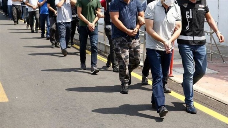Türkiyədə yüzdən çox hərbçi həbs edildi