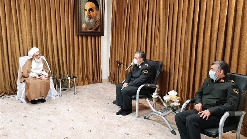 Необходимость осведомленности исламского общества о крамольности сверхдержав