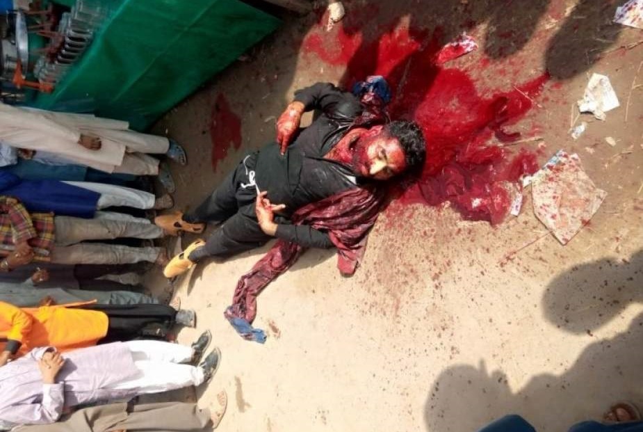 پنجاب؛ شیعہ نوجوان کا سربازار دن دھاڑے بھرے مجمع میں کلہاڑی سے بہیمانہ قتل