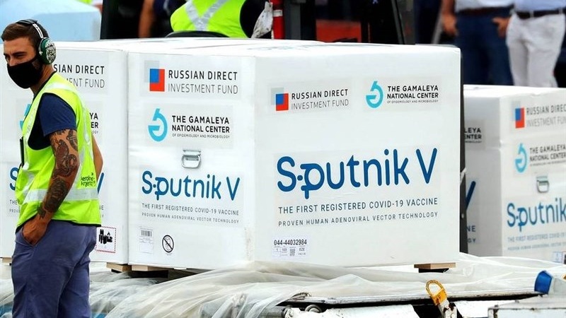 Vierte Ladung des russischen Impfstoffs "Spunik V" in Teheran angekommen