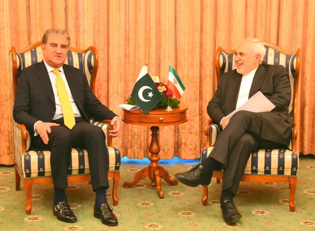 ایران اور پاکستان کے وزرائے خارجہ کی تجارتی تعاون کے فروغ پر گفتگو