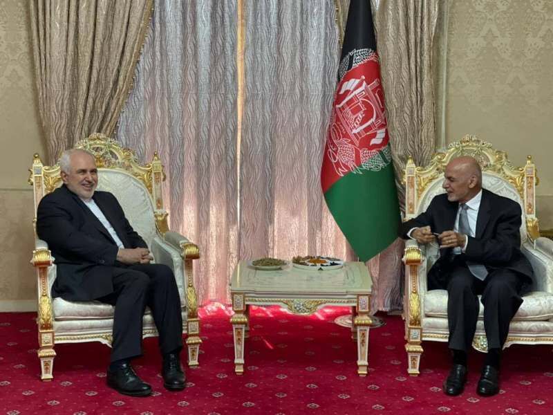 ایران اور افغان وزرائے خارجہ کی امن سمیت علاقائی مسائل پر گفتگو