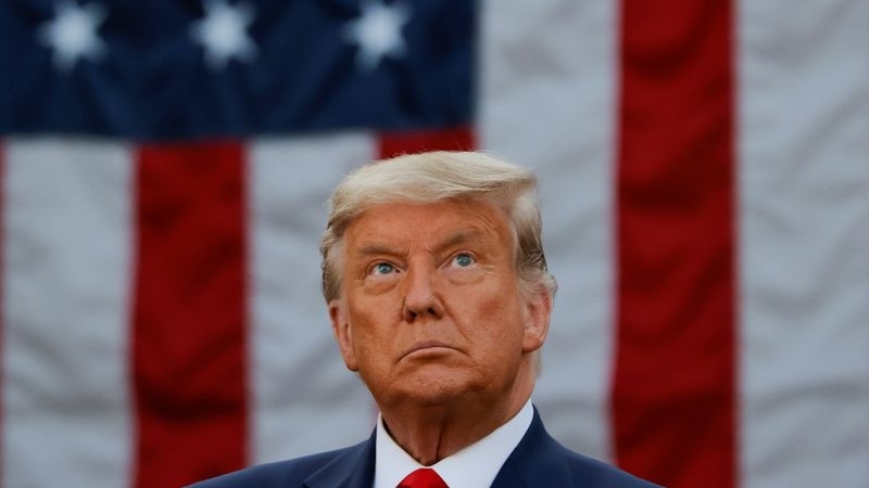 トランプ氏、新サイト立ち上げによりネット界に復帰