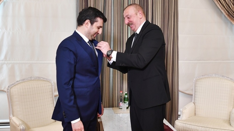 Президент Ильхам Алиев принял технического директора компании Baykar и руководителя правления компании ASELSAN
