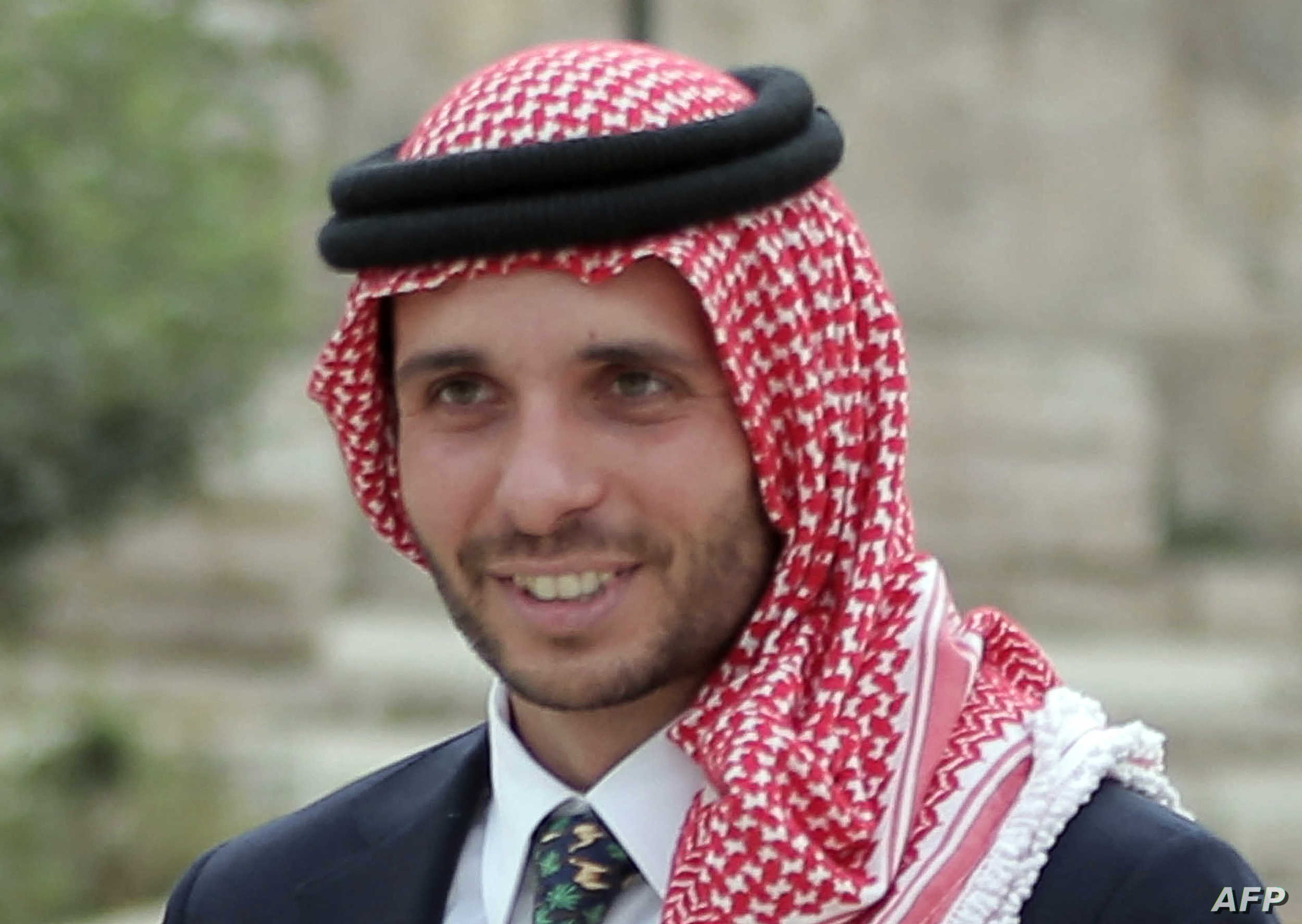 إعلام إسرائيلي: ضابط سابق في الموساد هو من تواصل مع زوجة الأمير حمزة