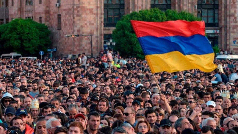 Ermenistan'da protesto eylemleri sürüyor