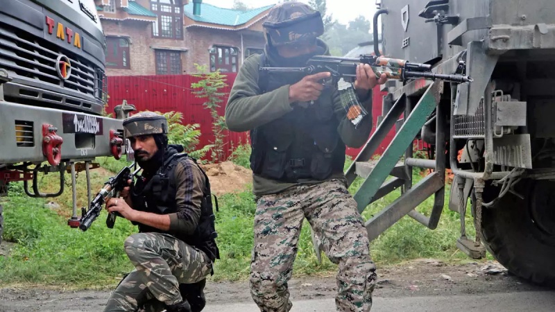 جنوبی کشمیر میں سیکورٹی دستوں اور مسلح جنگجو کے درمیان جھڑپیں