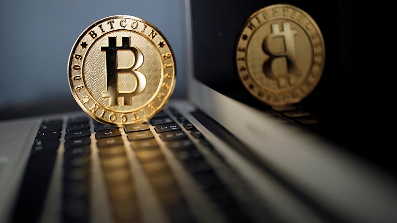 ビットコイン、一時6万ドル超えで最高値に迫る