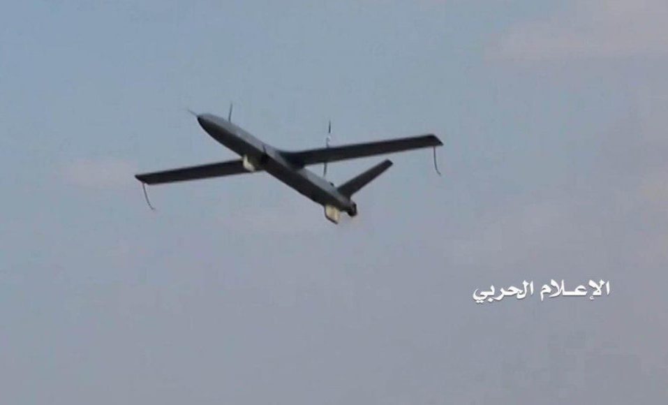 الطيران المسير يقصف مرابض الطائرات الحربية في مطار جيزان وقاعدة خالد الجوية 