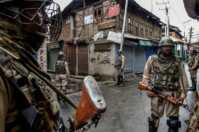Pakistan accuses India of continuing "extra-judicial killings" of Kashmiris