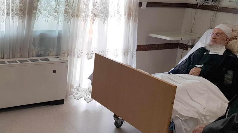 آیت اللہ مکارم شیرازی کی طبیعت ناساز، ہسپتال میں زیر علاج