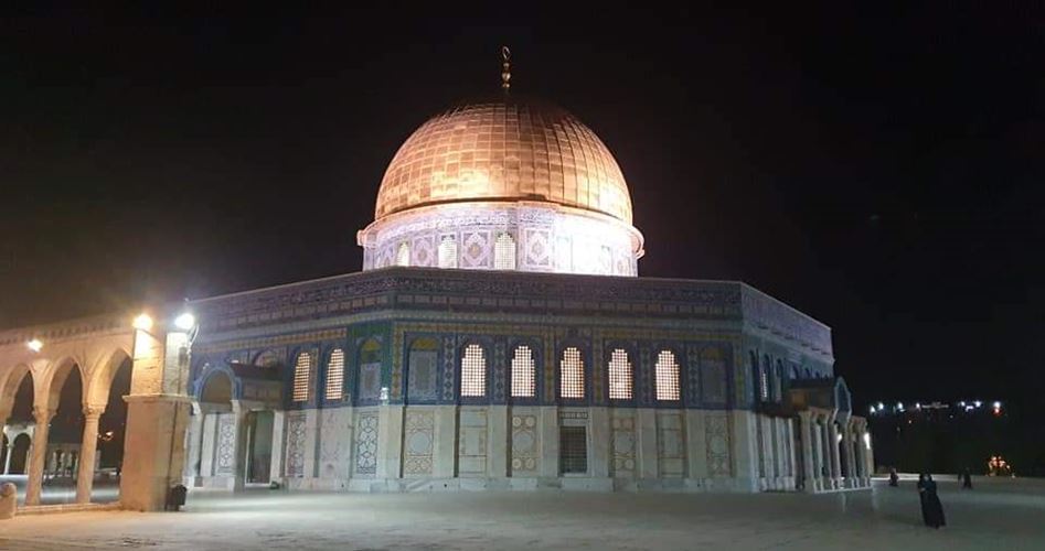 Zionist enemy continue to ban some loudspeakers at Aqsa Mosque