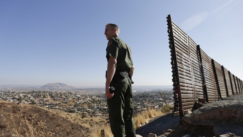 Usa: Biden continua a confiscare terreni per il muro con il Messico