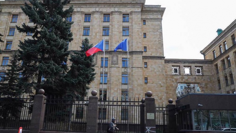 Russland weist 20 tschechische Diplomaten aus