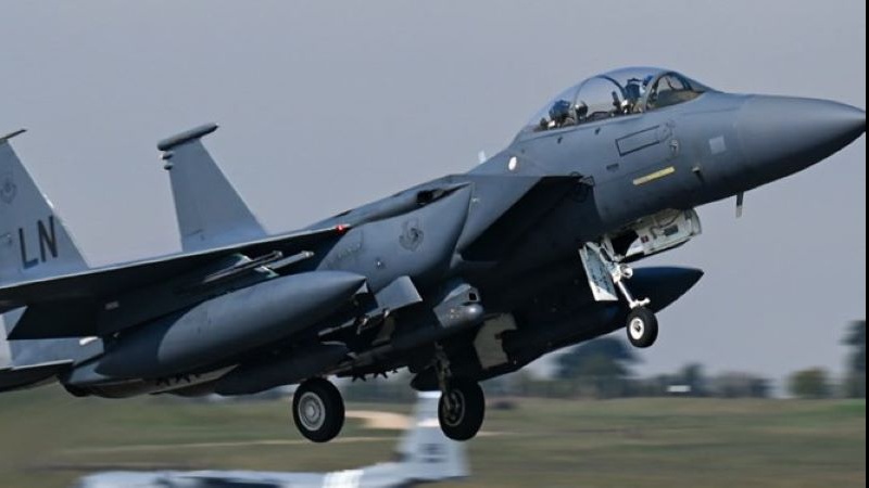 ロシアの国境付近軍備増強にあわせ、米がポーランドにＦ１６戦闘機を配備