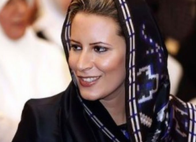 أوروبا ترفع عقوباتها عن "عائشة القذافي"