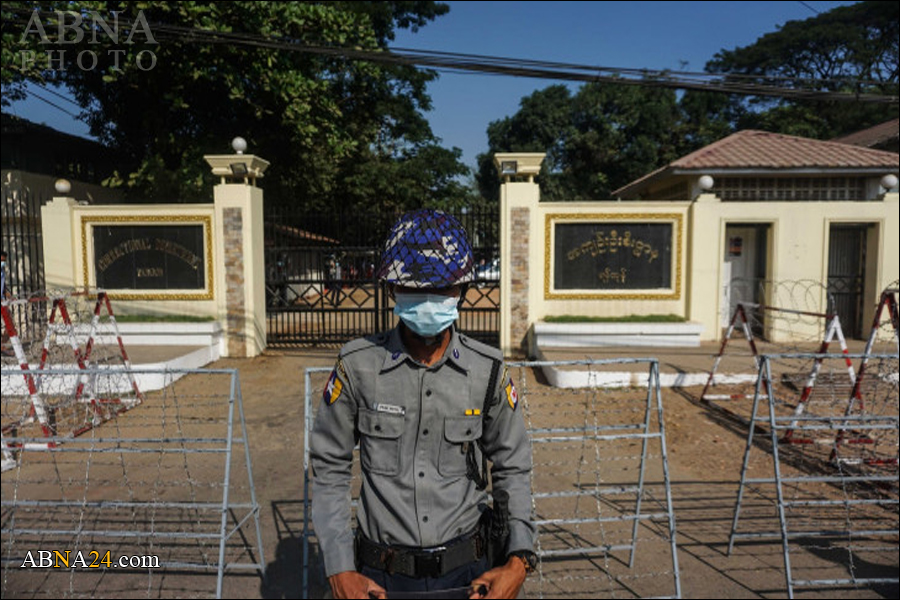 အင္းစိန္ အက်ဥ္း ေထာင္ဝန္း ထဲ ဗုံးေပါက္