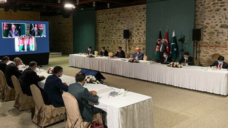Türkiye, Afganistan ve Pakistan, İran'ın Afgan mültecilere ev sahipliği yapmasındaki rolünü takdir ediyor