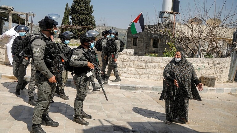 "إسرائيل" تمارس سياسة الفصل العنصري والاضطهاد بحق الفلسطينيين 