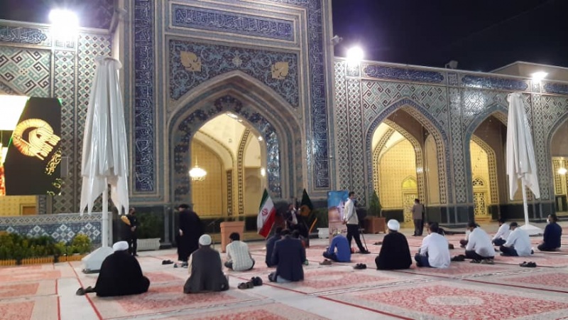 حرم امام رضا علیہ السلام میں ہندوستانی عوام کے لیے دعا کا اجتماعی پروگرام