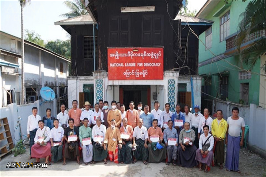  ေျမာင္းျမ NLD ပါတီ ႐ုံးခြဲ မ်ား ၏ ဆိုင္းဘုတ္ ႏွင့္ အလံမ်ား ကို အၾကမ္းဖက္ စစ္ေကာင္စီ က ဖ်က္ဆီး