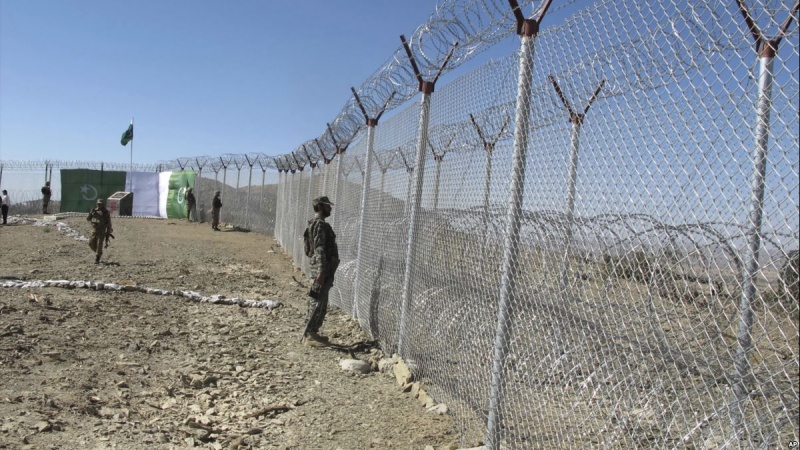 Iran, vietato l'ingresso dai confini orientali
