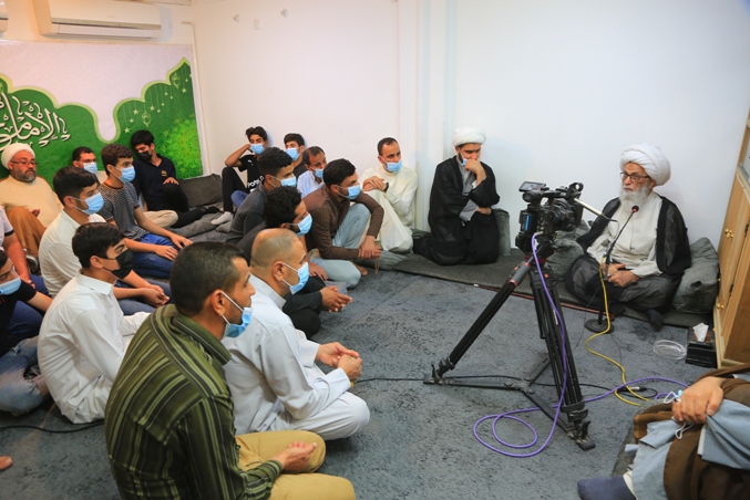 آية الله النجفي: أهمية الالتزام بسيرة النبي وآله ليكون المجتمع في عداد الأُمة المرحومة