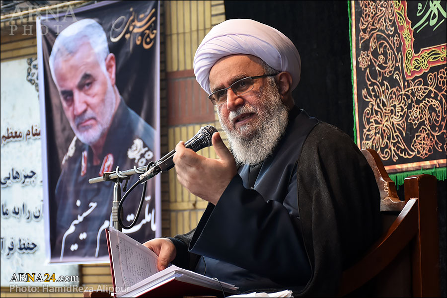 Ayatollah Ramazani: Today’s society needs a service movement