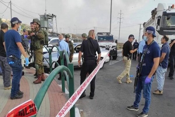 Palestinian media: Three Israeli enemy injured in shooting in West Bank