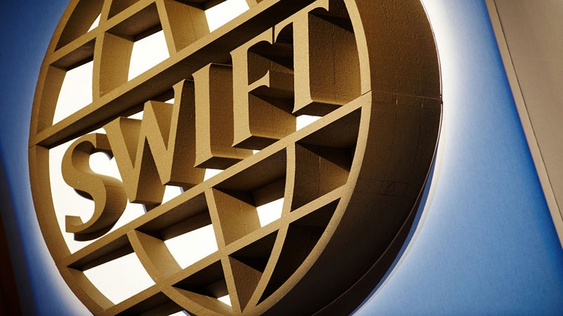 Lawan AS dan Uni Eropa, Rusia Siap Keluar dari SWIFT
