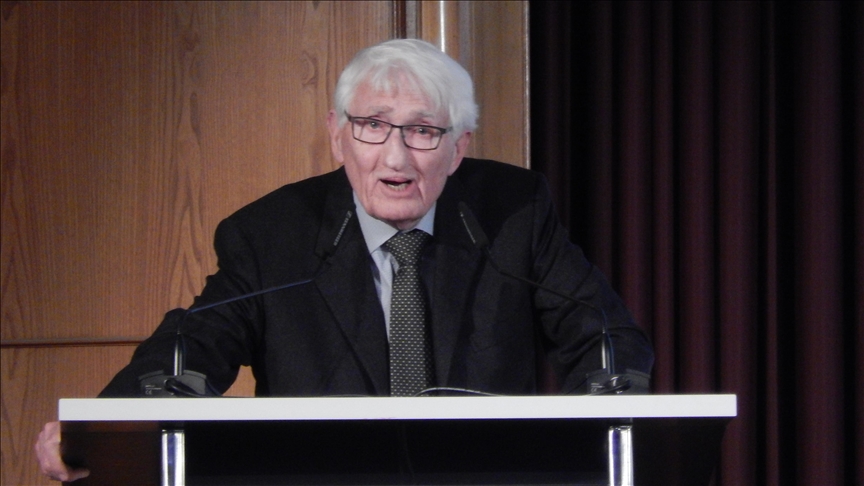 German philosopher Habermas rejects UAE's Sheikh Zayed Book Award