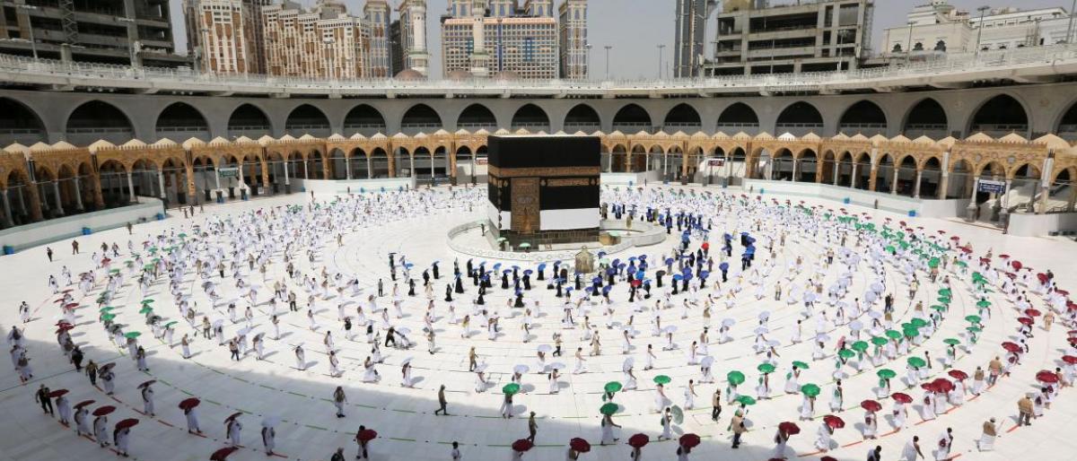 رويترز: السعودية تدرس منع استقبال حجاج الخارج للعام الثاني