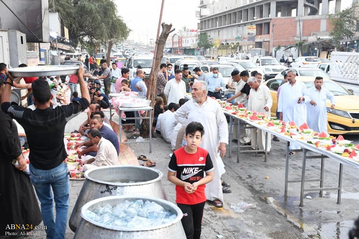 Les processions de service Hossayni proposent des tables Iftar à Karbala (+ Photos)