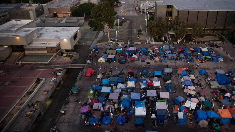 米ロス市民が、ホームレス人口の増加を懸念