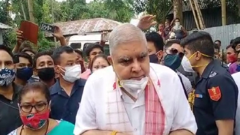 কুচবিহার সফরকে কেন্দ্র করে রাজ্যপালকে কালো পতাকা প্রদর্শন, গো ব্যাক ধ্বনি