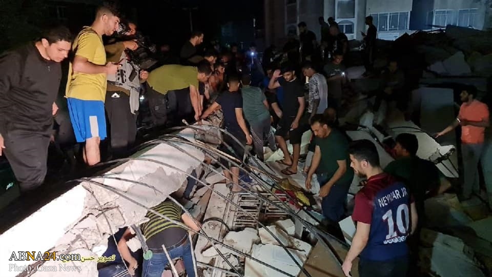 Photos: Massive Israeli air strikes continue against residential houses throughout Gaza