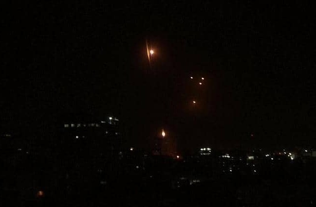صواريخ المقاومة تقطع الكهرباء عن "الاحتلال الاسرائيلي"