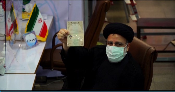 イラン大統領選挙への候補者登録が終了、592人が登録