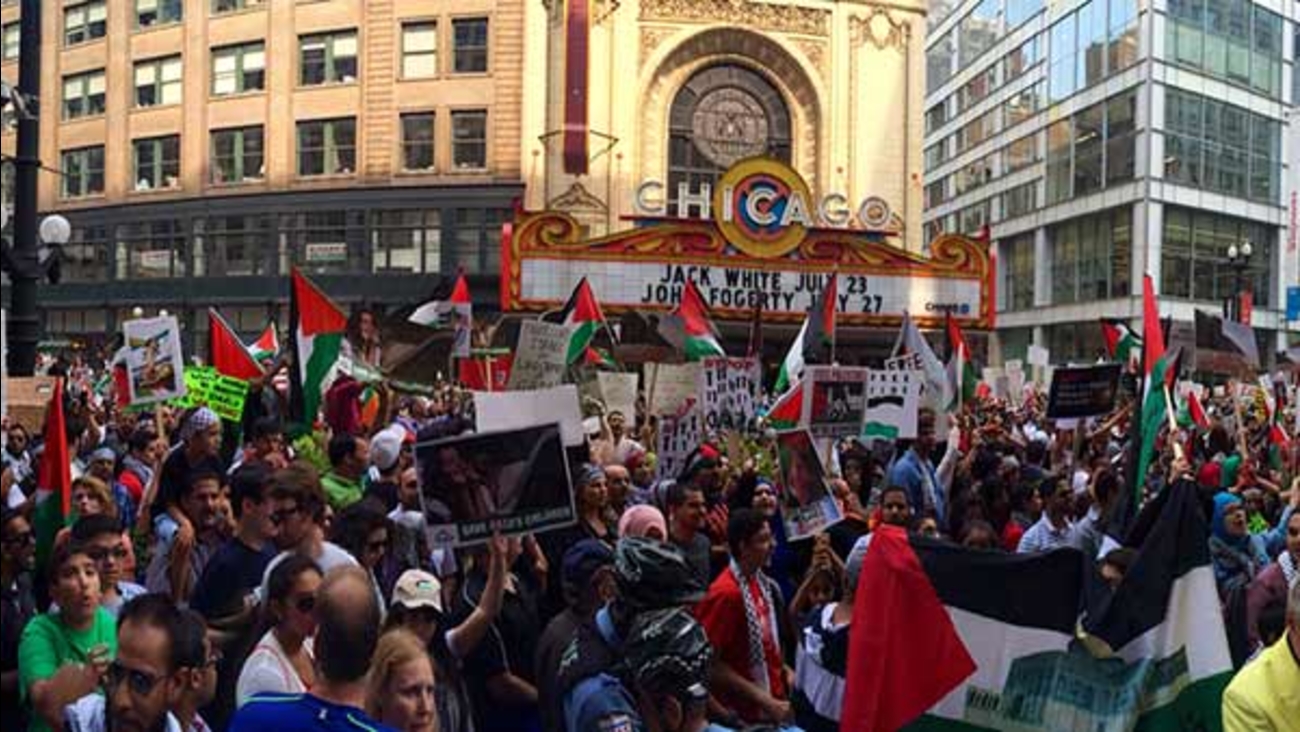 Video: Massive Chicago march condemns Israel violence on Gaza strip