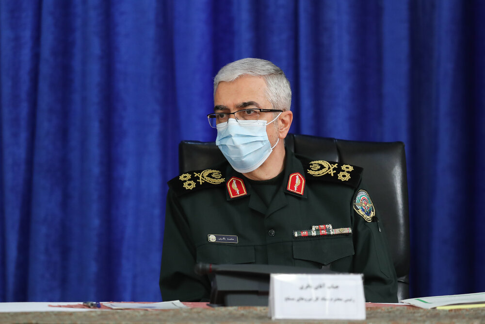 اللواء باقري: الجمهورية الإسلامية بلغت مرحلة متقدمة في تصنيع محركات الطائرات المتطورة