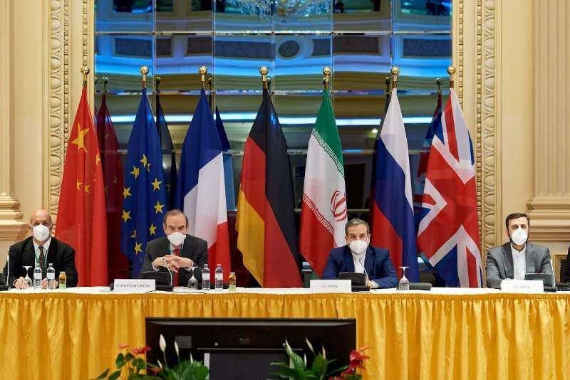 نواب ايرانيون يؤكدون ان الرفع الكامل للحظر هو سياسة إيران الحاسمة