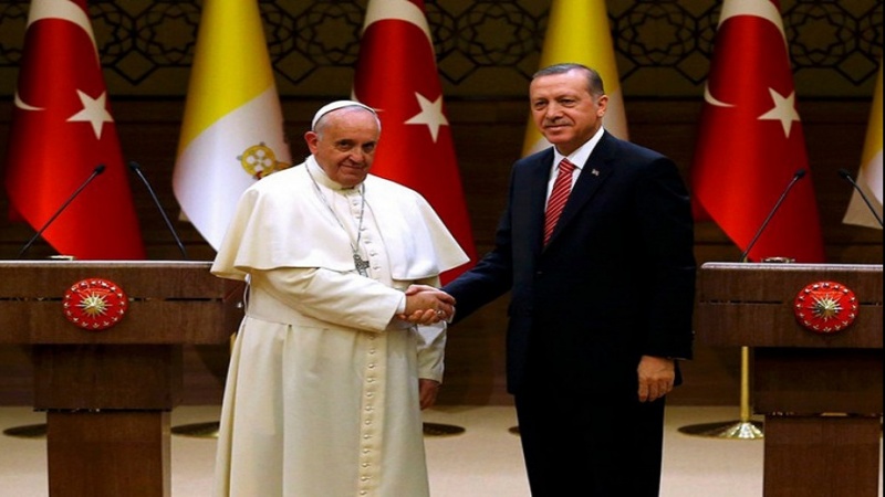 Ərdoğan və Roma Papası Qəzzada baş verənləri müzakirə edib